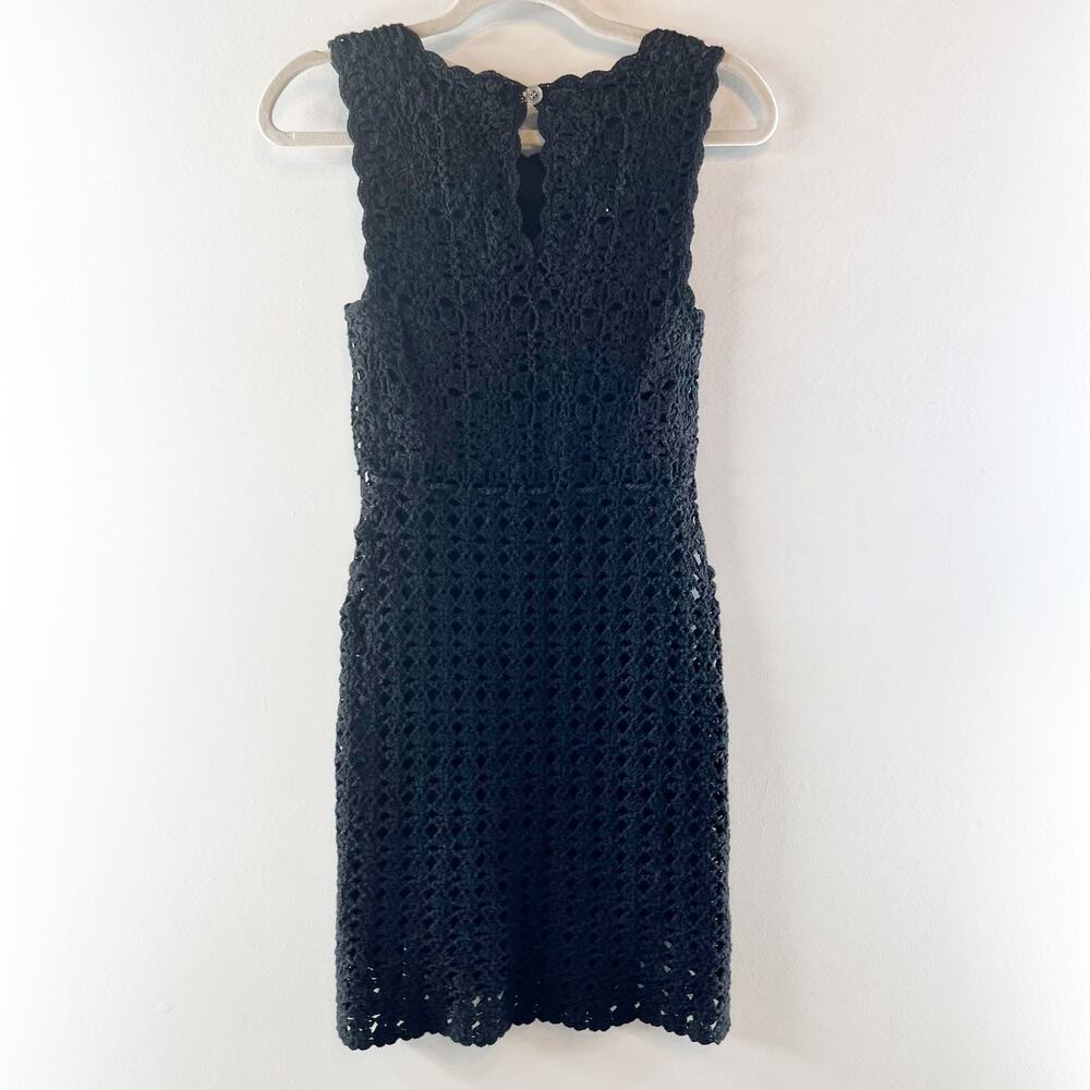 Diane Von Furstenberg Sleeveless Crochet Knit Pencil Mini Dress Black Small - Picture 4 of 4